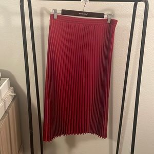 Beautiful red mid skirt